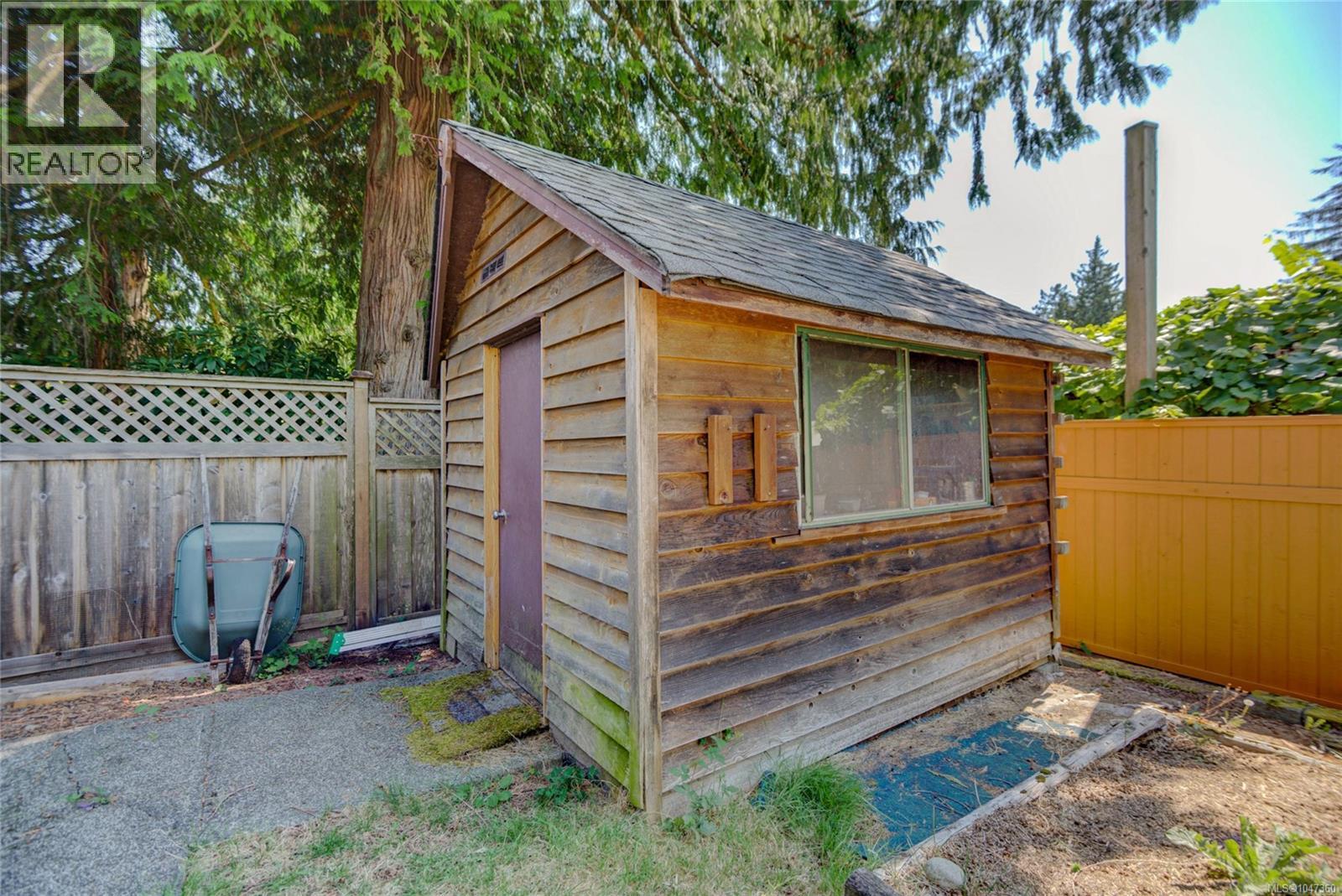 2193 Cardinal Pl - Image 33