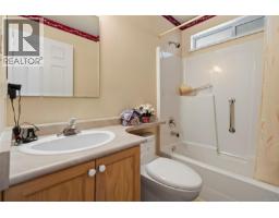 2193 Cardinal Pl, Comox, BC V9M3G2 Photo 25