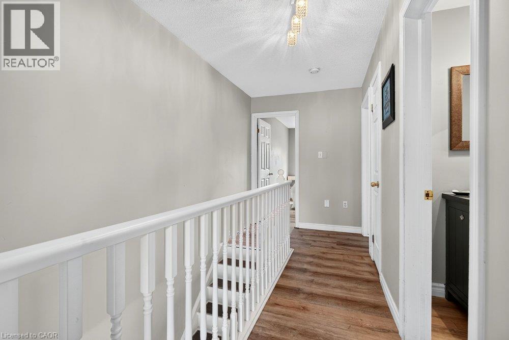 #11 44 FRANCES Avenue - 24