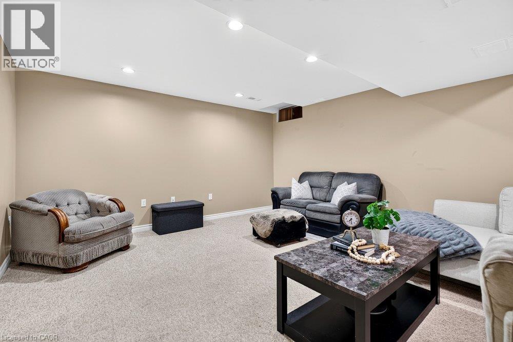 #11 44 FRANCES Avenue - Image 33