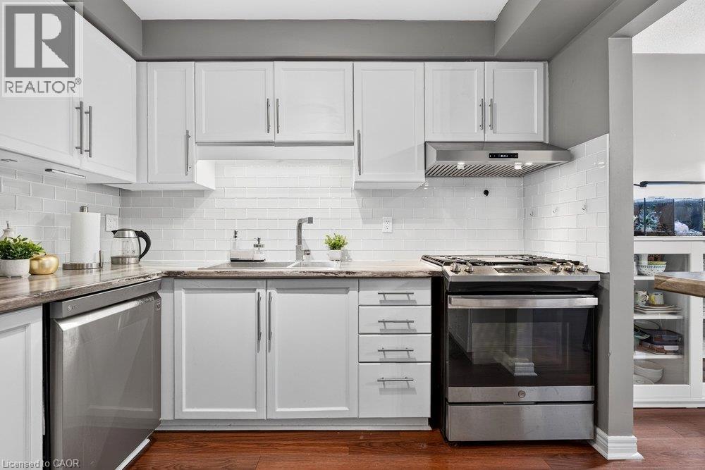 #11 44 FRANCES Avenue - 20