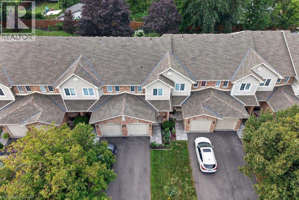 #11 44 FRANCES Avenue - 45