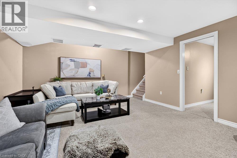 #11 44 FRANCES Avenue - 35