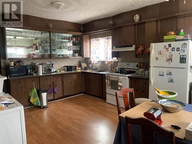485 Wellington ST W - Image 18