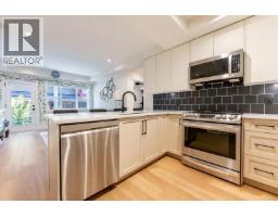 4 937 Colville Rd, Esquimalt, BC V9A4P4 Photo 9