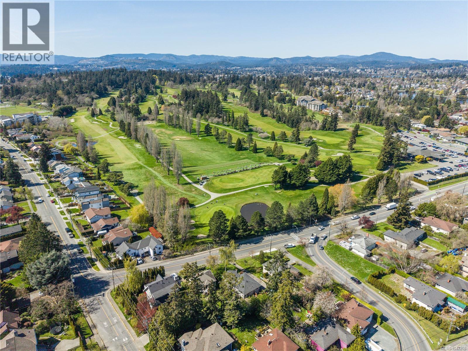 #4 937 Colville Rd - Image 27