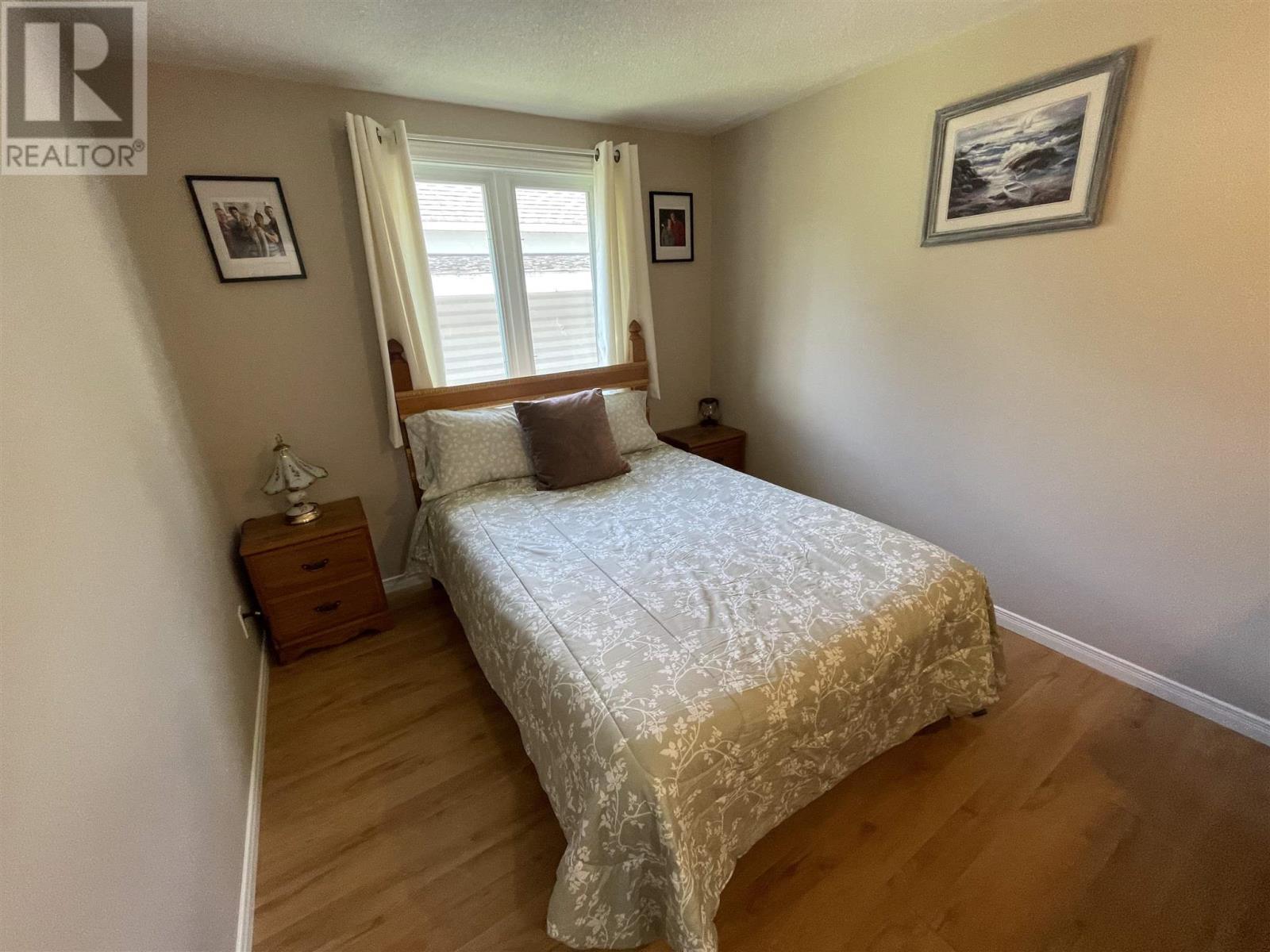 50 Lakeview RD - 23