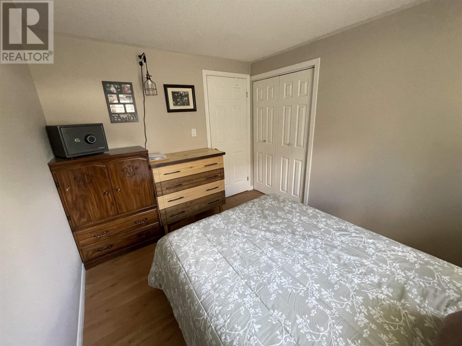 50 Lakeview RD - 24