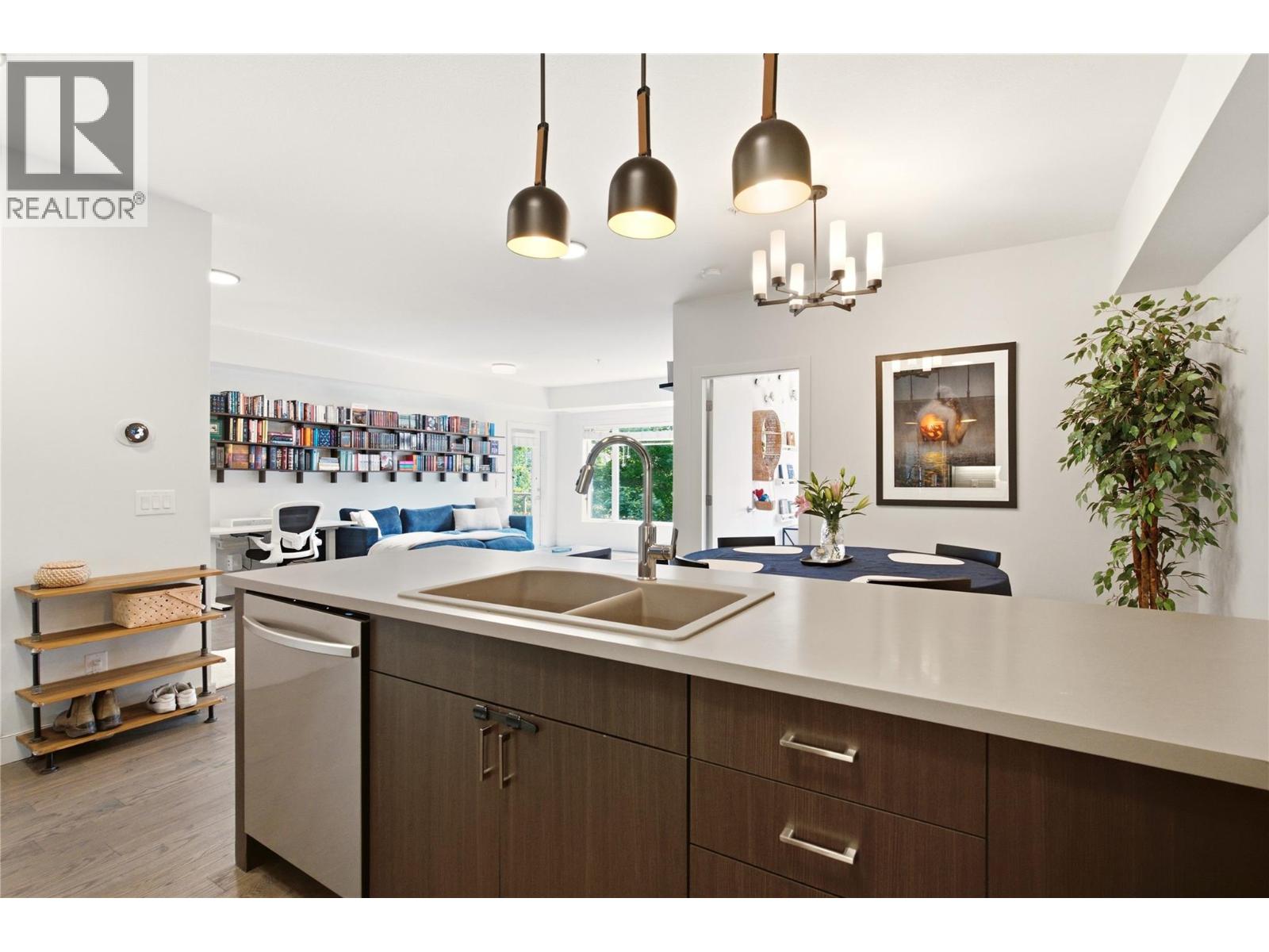 205 660 Lequime Road, Kelowna