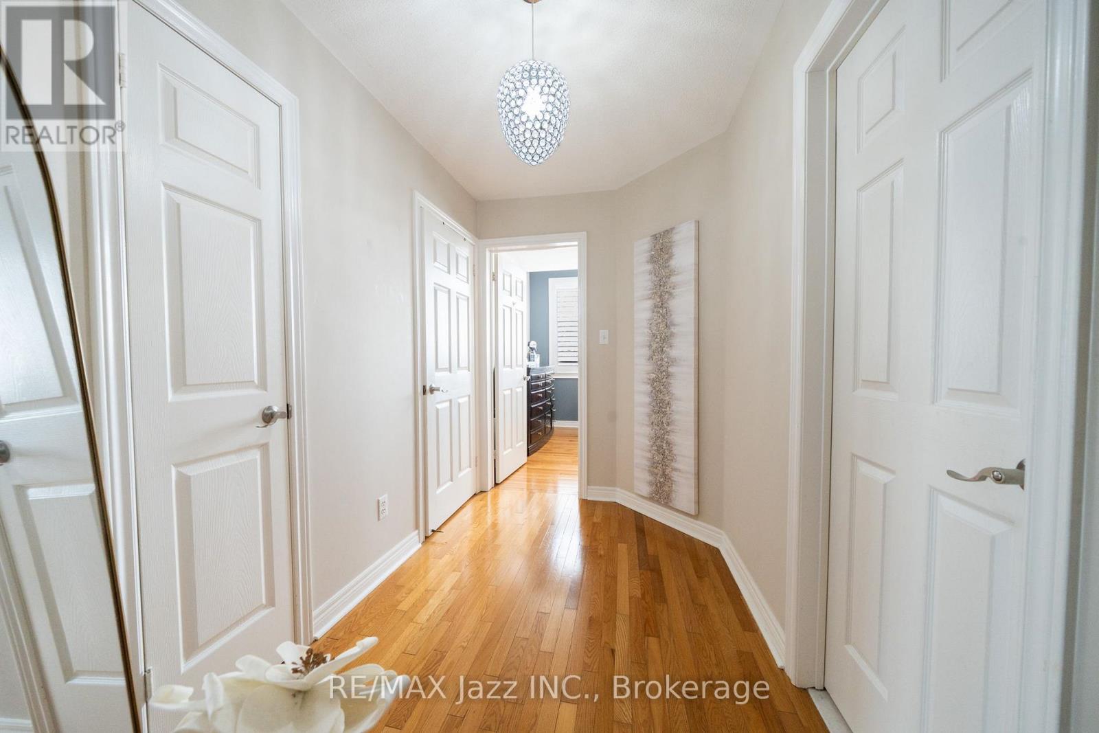 550 BERT BUDD AVENUE - 22