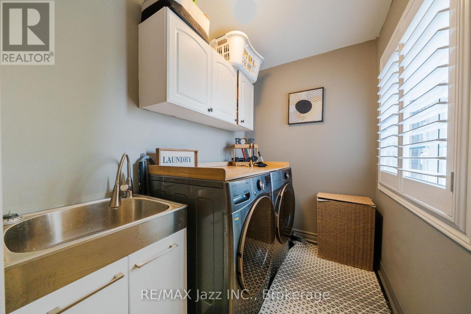 550 BERT BUDD AVENUE - Image 25