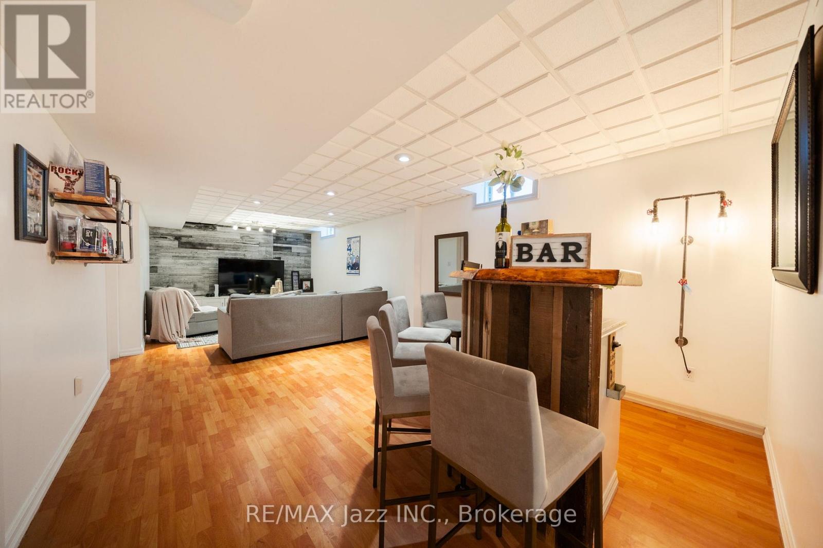 550 BERT BUDD AVENUE - 38