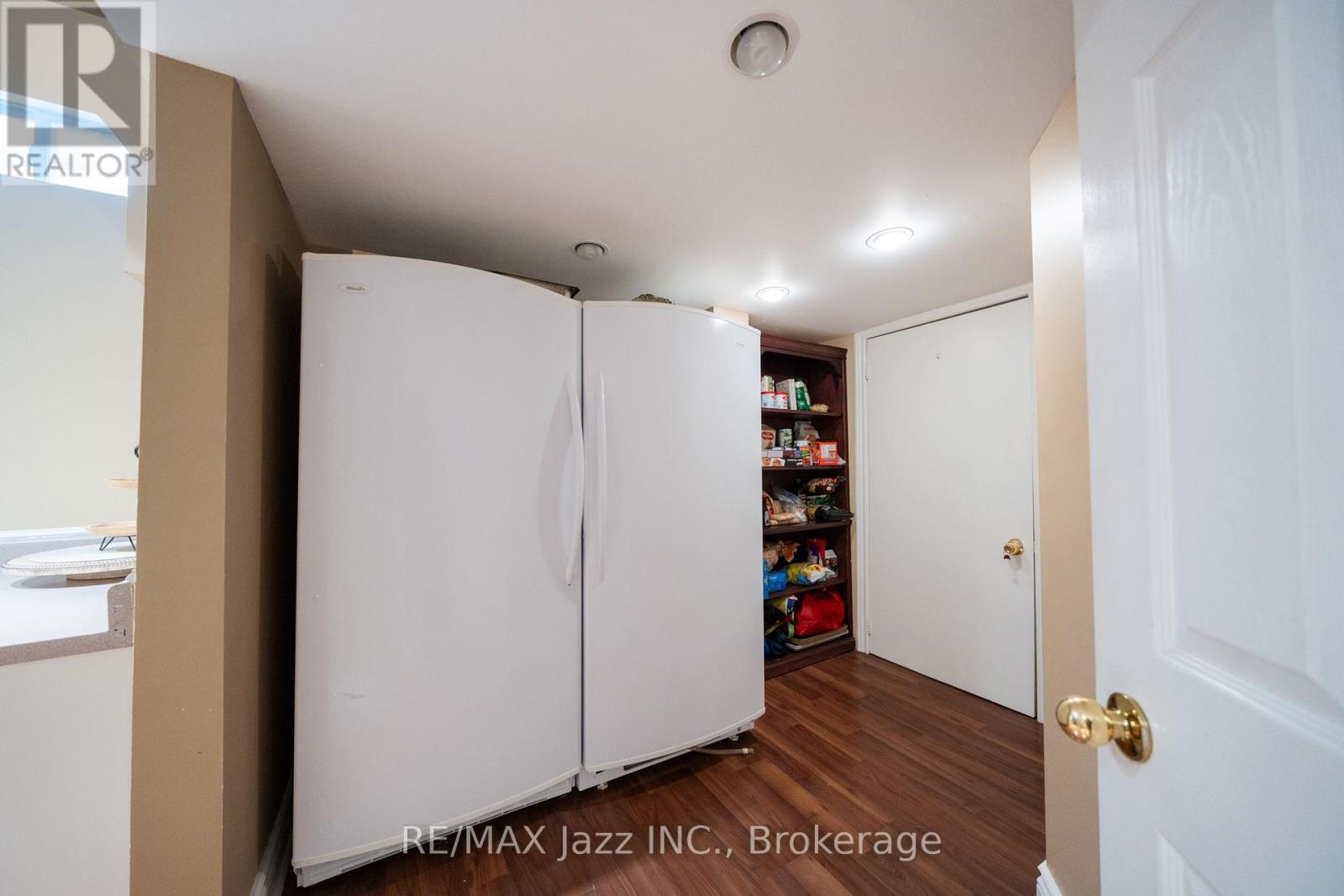 550 BERT BUDD AVENUE - 44