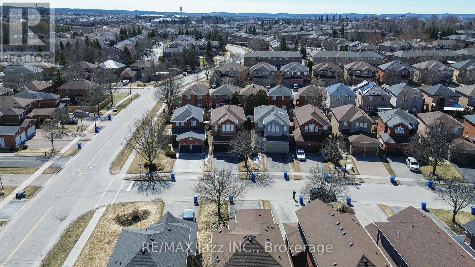 550 BERT BUDD AVENUE - Image 48