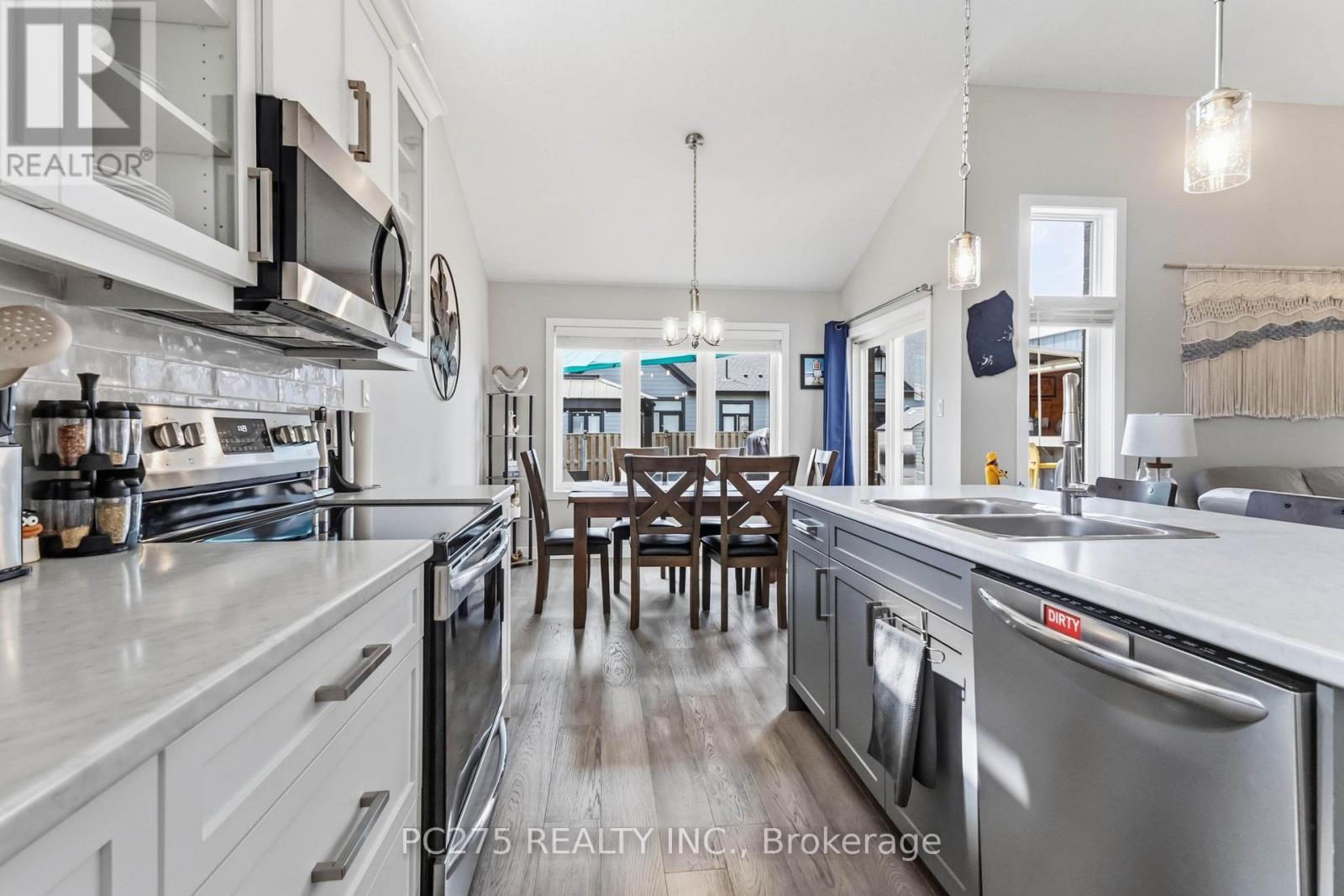 246 HILL STREET - 13