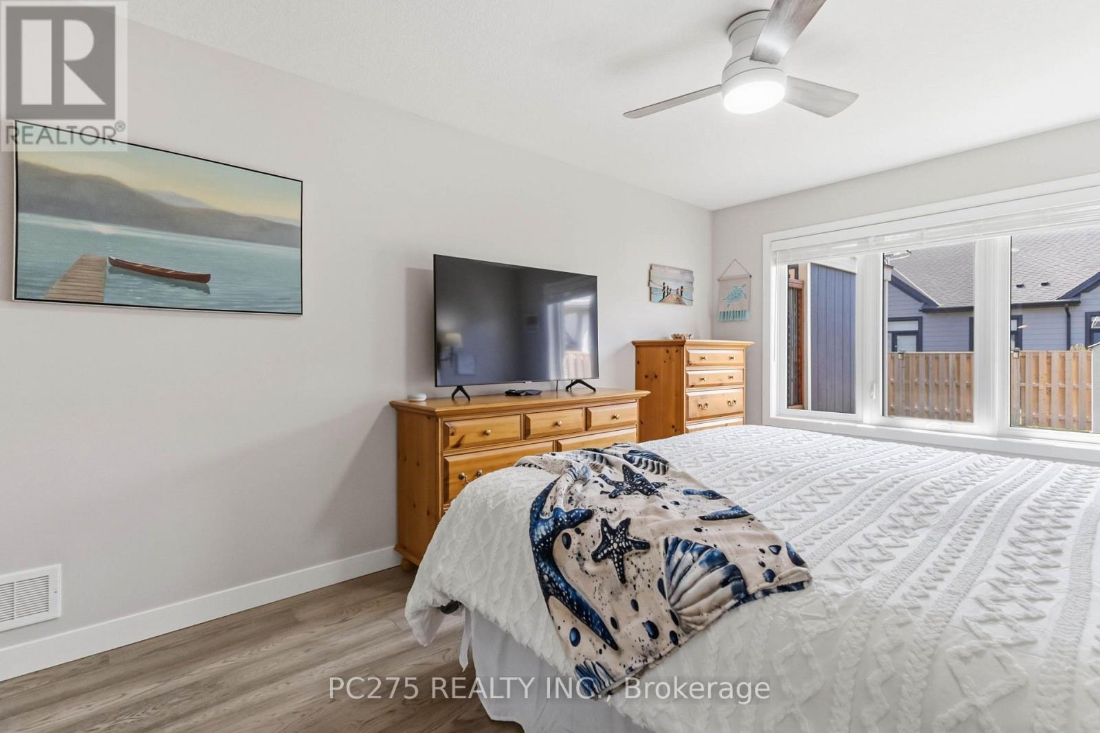 246 HILL STREET - 24