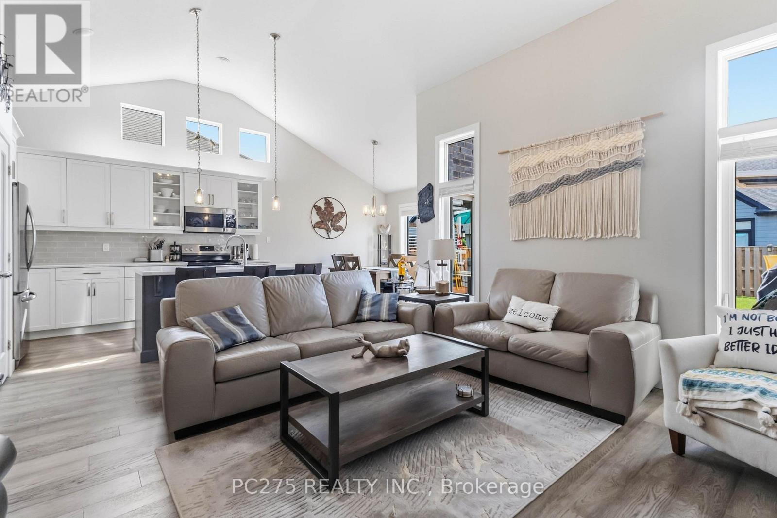 246 HILL STREET - Image 6