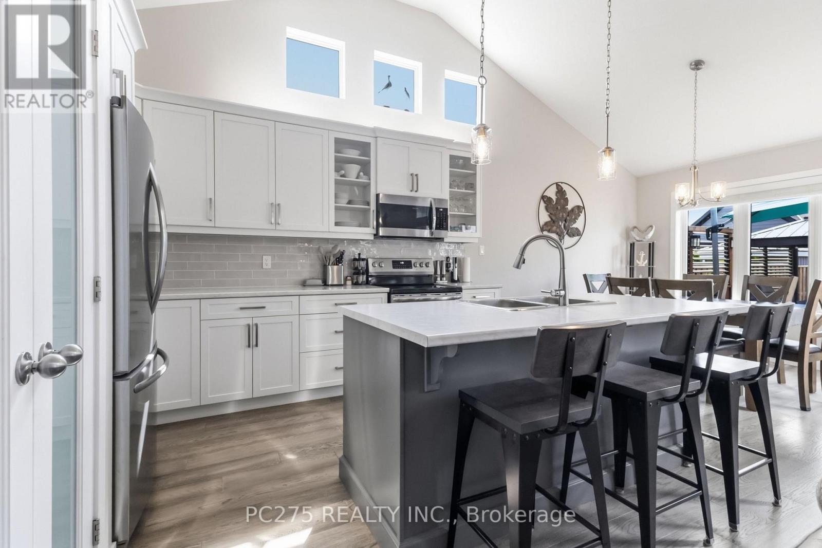 246 HILL STREET - Image 9