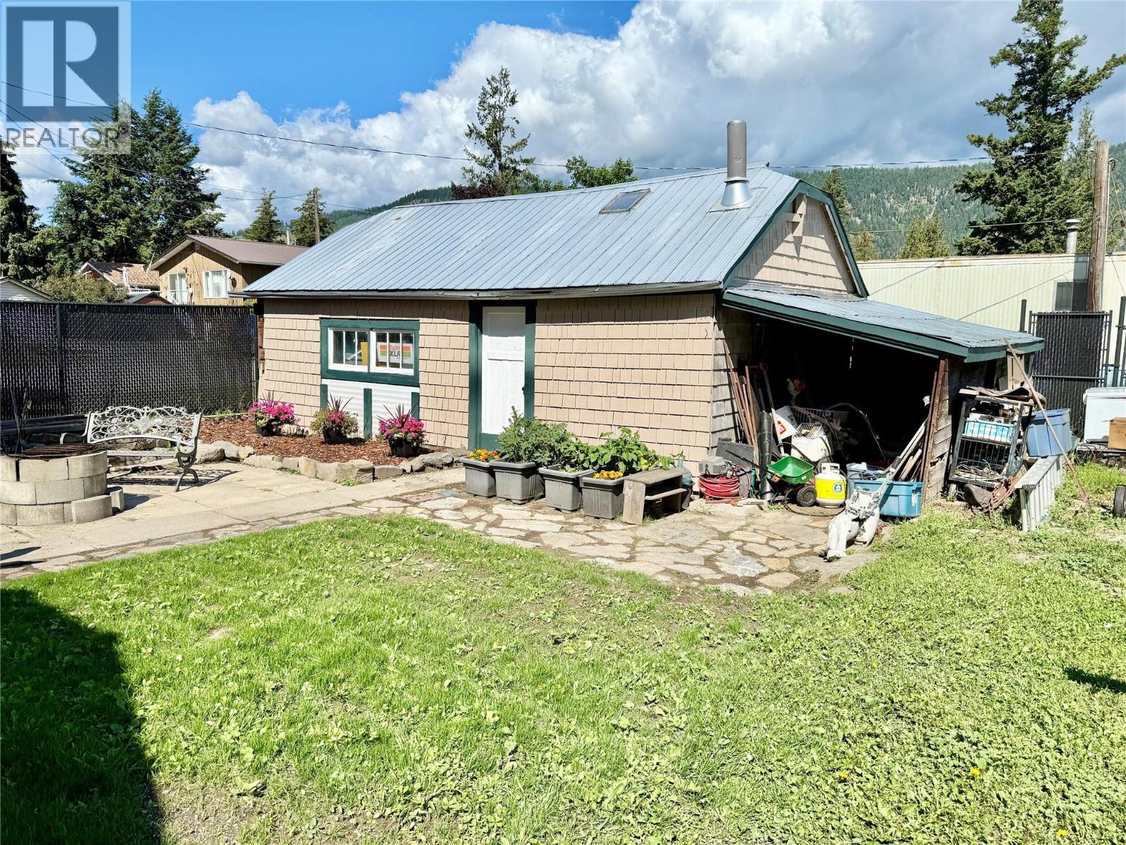 1050 Hillside Avenue - 39