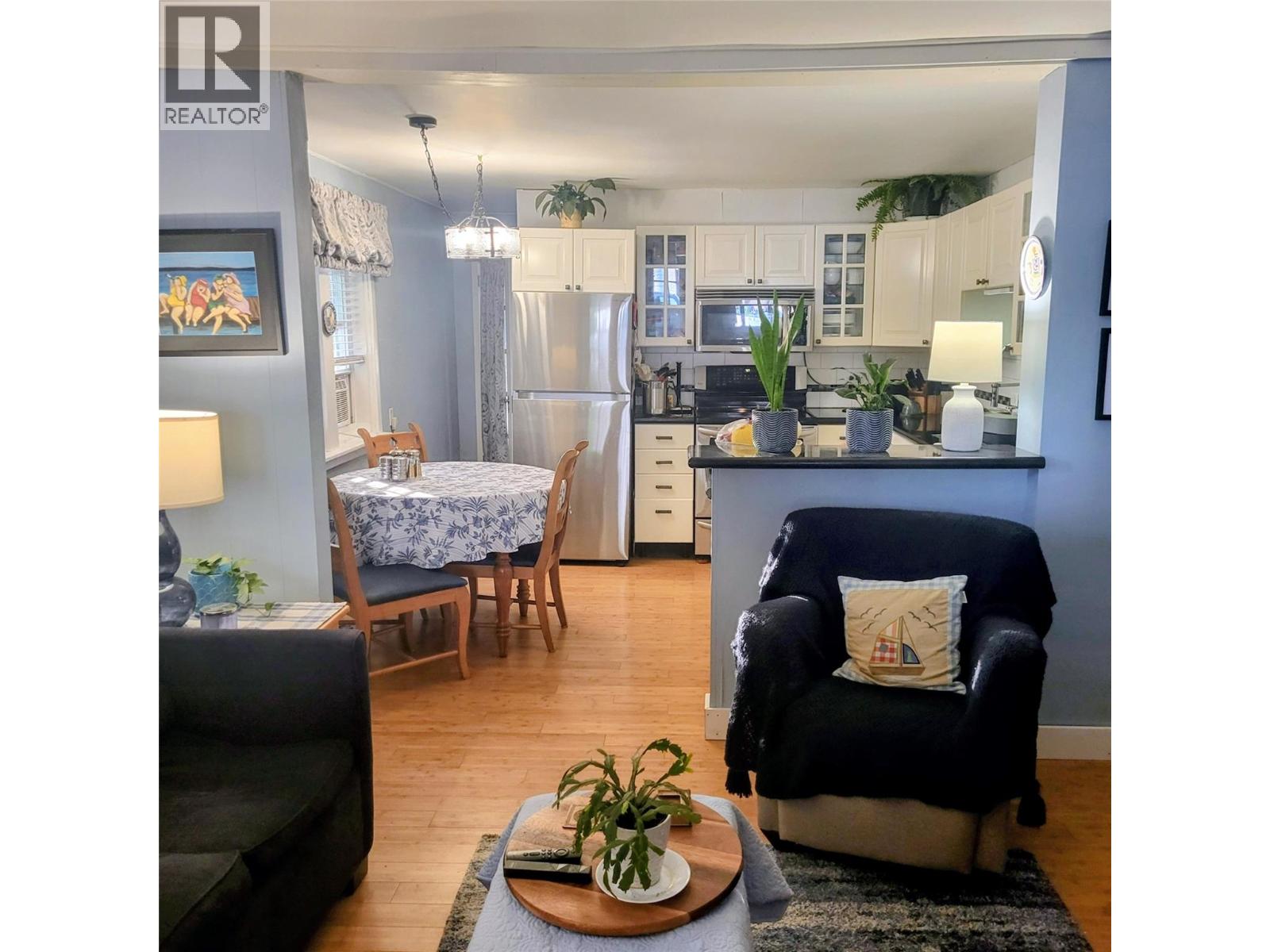 1050 Hillside Avenue - Image 10