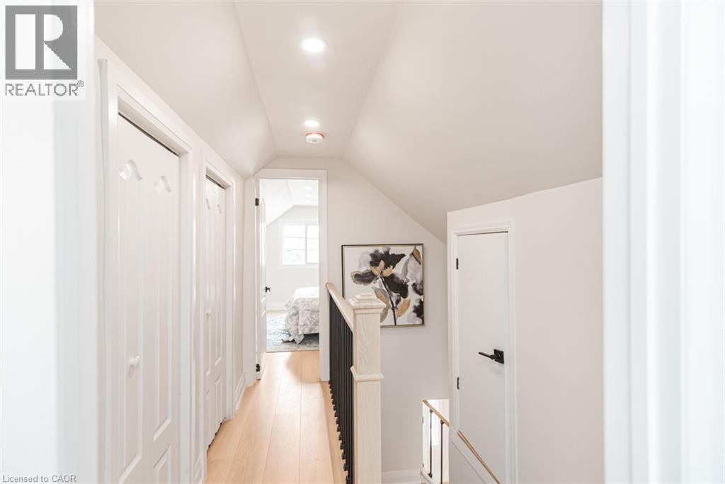 297 BRITANNIA Avenue - 30