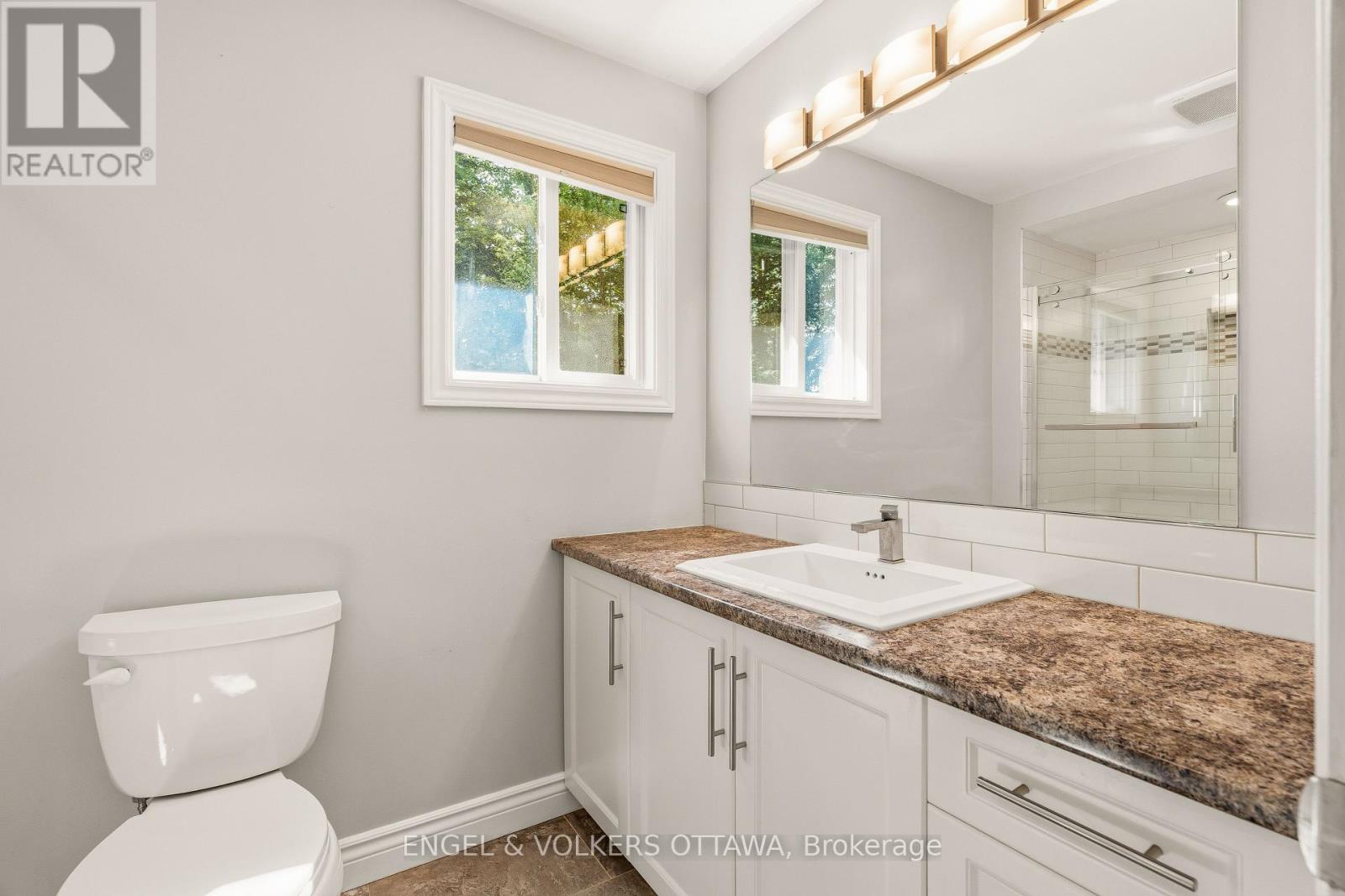 1721 HUNTER'S RUN DRIVE - Image 23