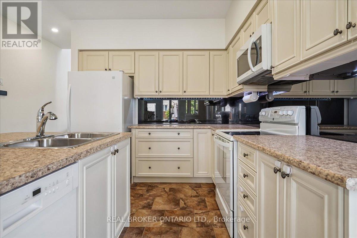90 ERSKINE DRIVE - Image 7