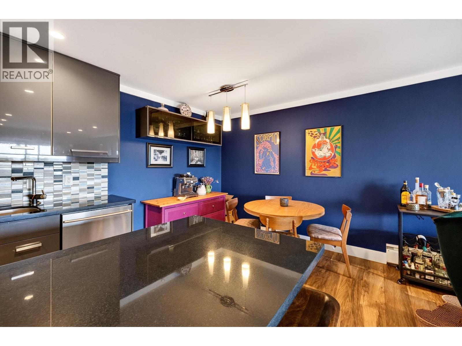 307 252 W 2ND STREET, North Vancouver