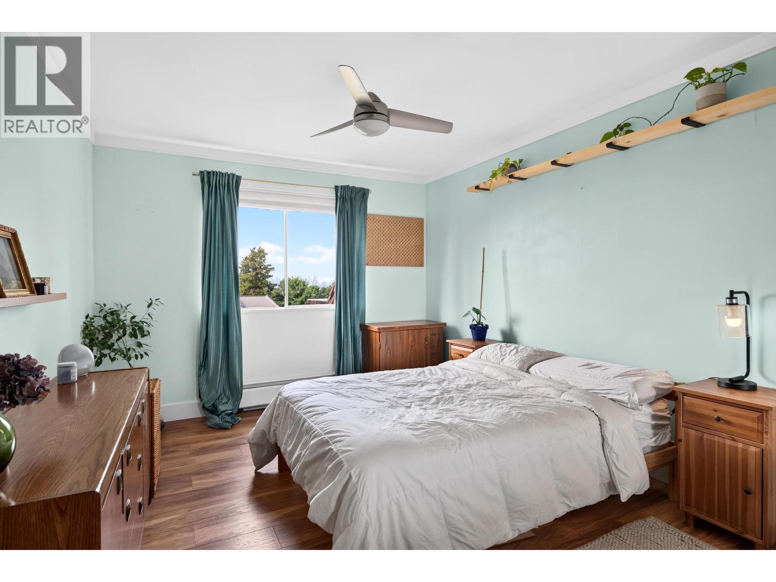 307 252 W 2ND STREET, North Vancouver