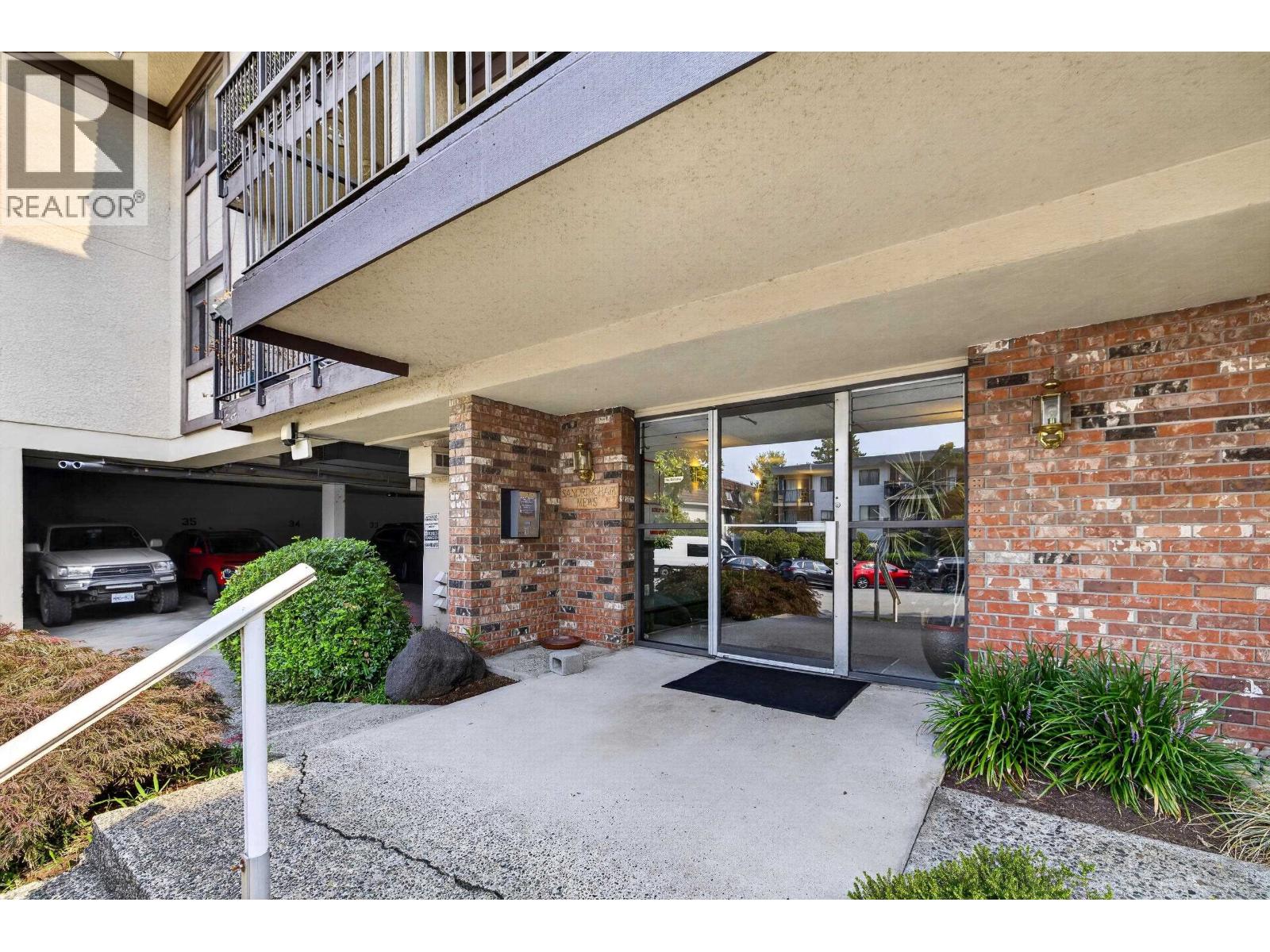 307 252 W 2ND STREET, North Vancouver