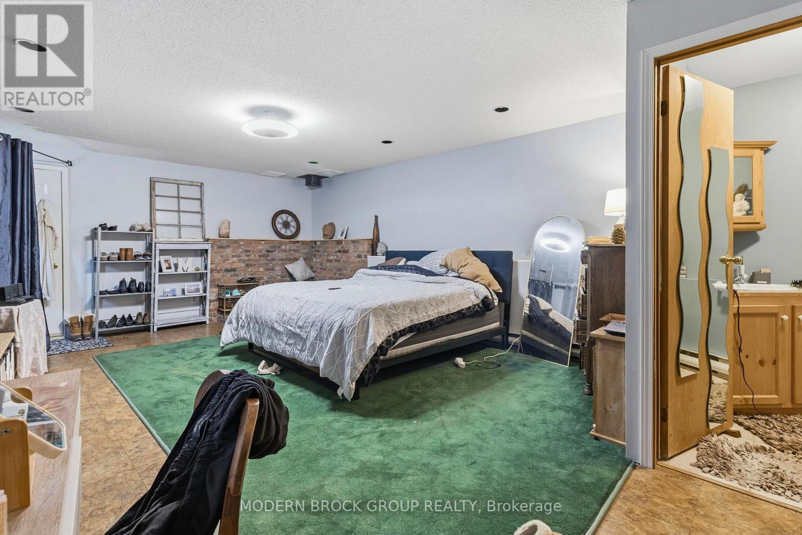 322 KING STREET W - Image 43