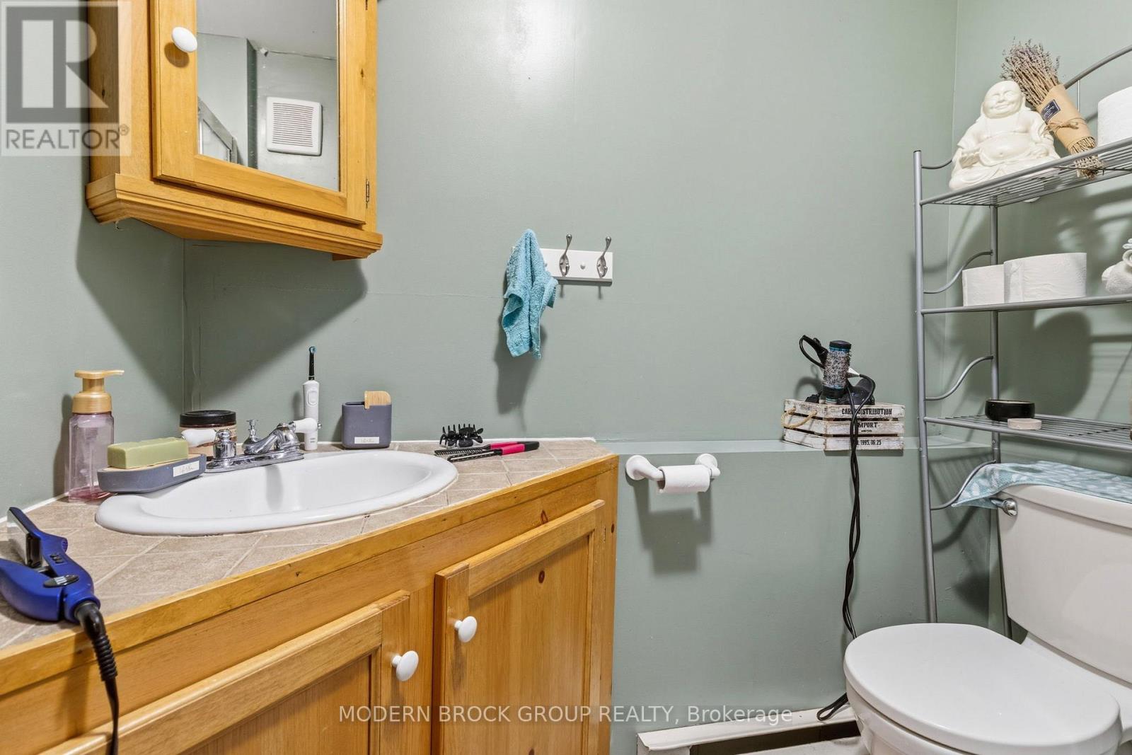 322 KING STREET W - Image 44
