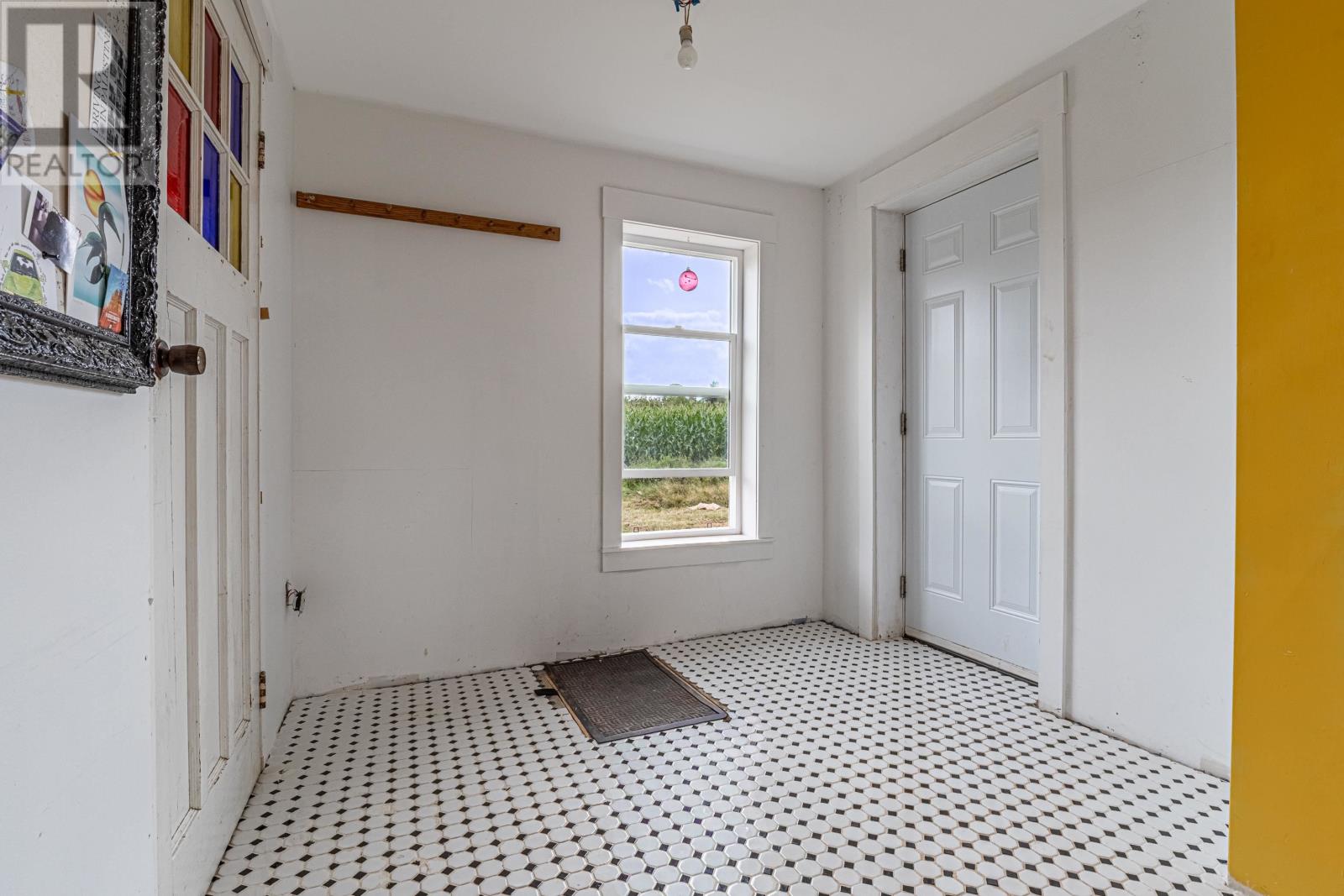1466 PRIMROSE Road - Image 11