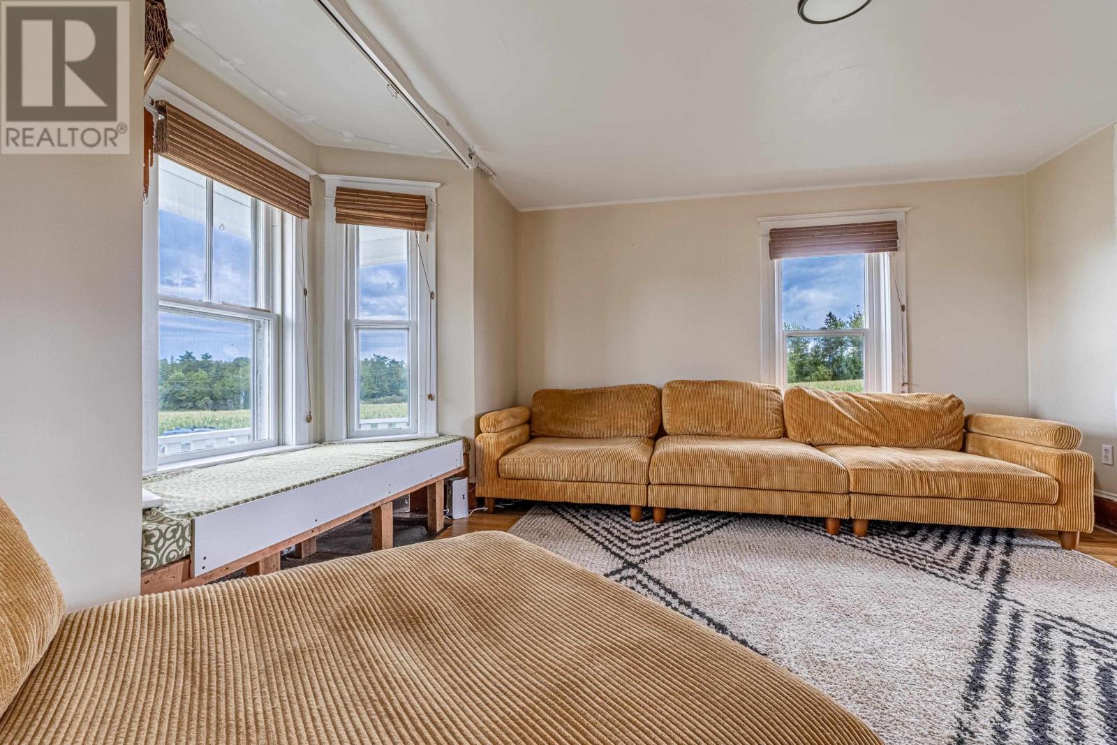 1466 PRIMROSE Road - Image 5