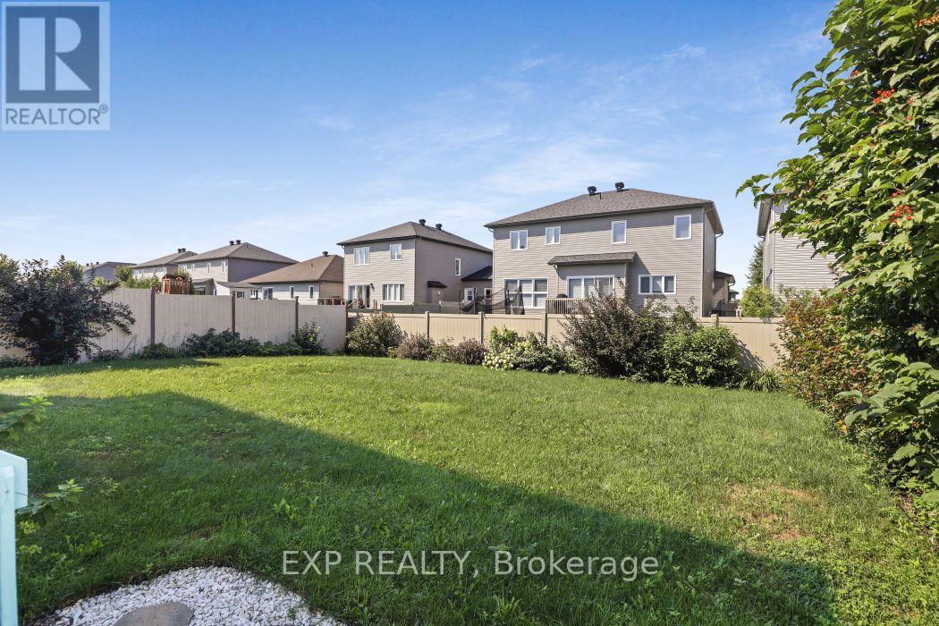 225 SUNSET CRESCENT - Image 36