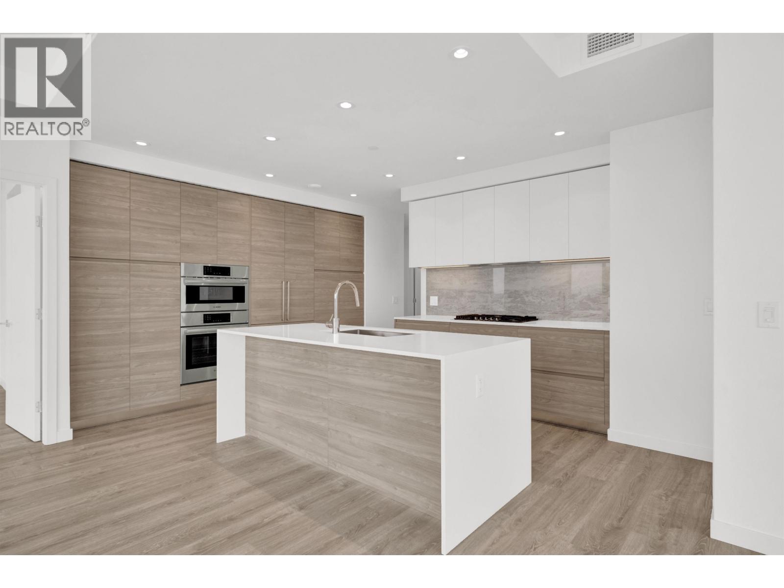 Property for sale at 3807 680 QUAYSIDE DRIVE