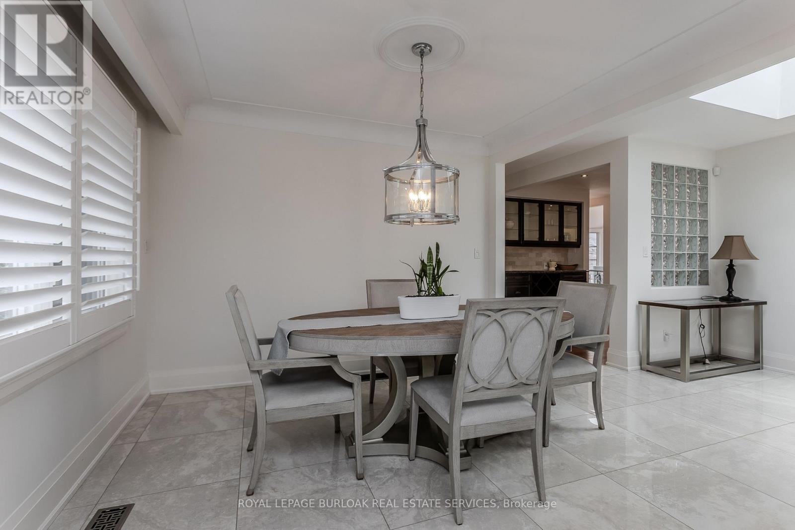 892 NORTH SHORE BOULEVARD W - 12