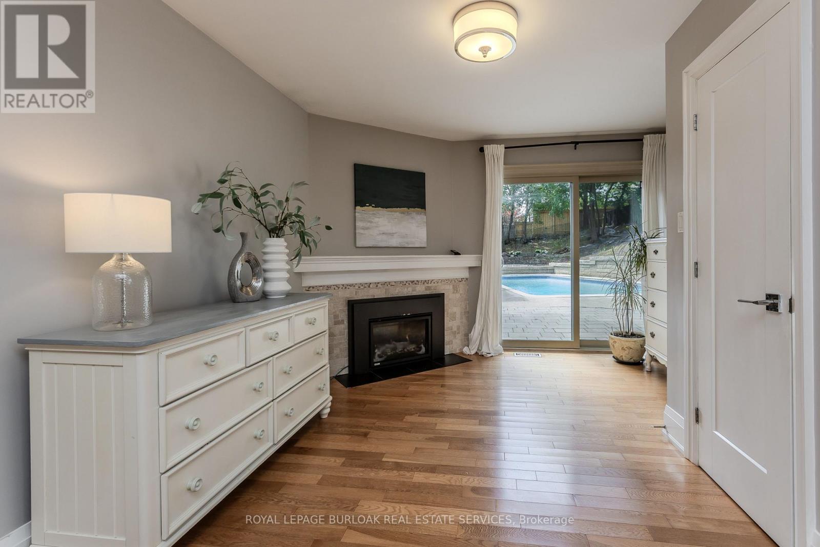 892 NORTH SHORE BOULEVARD W - 16