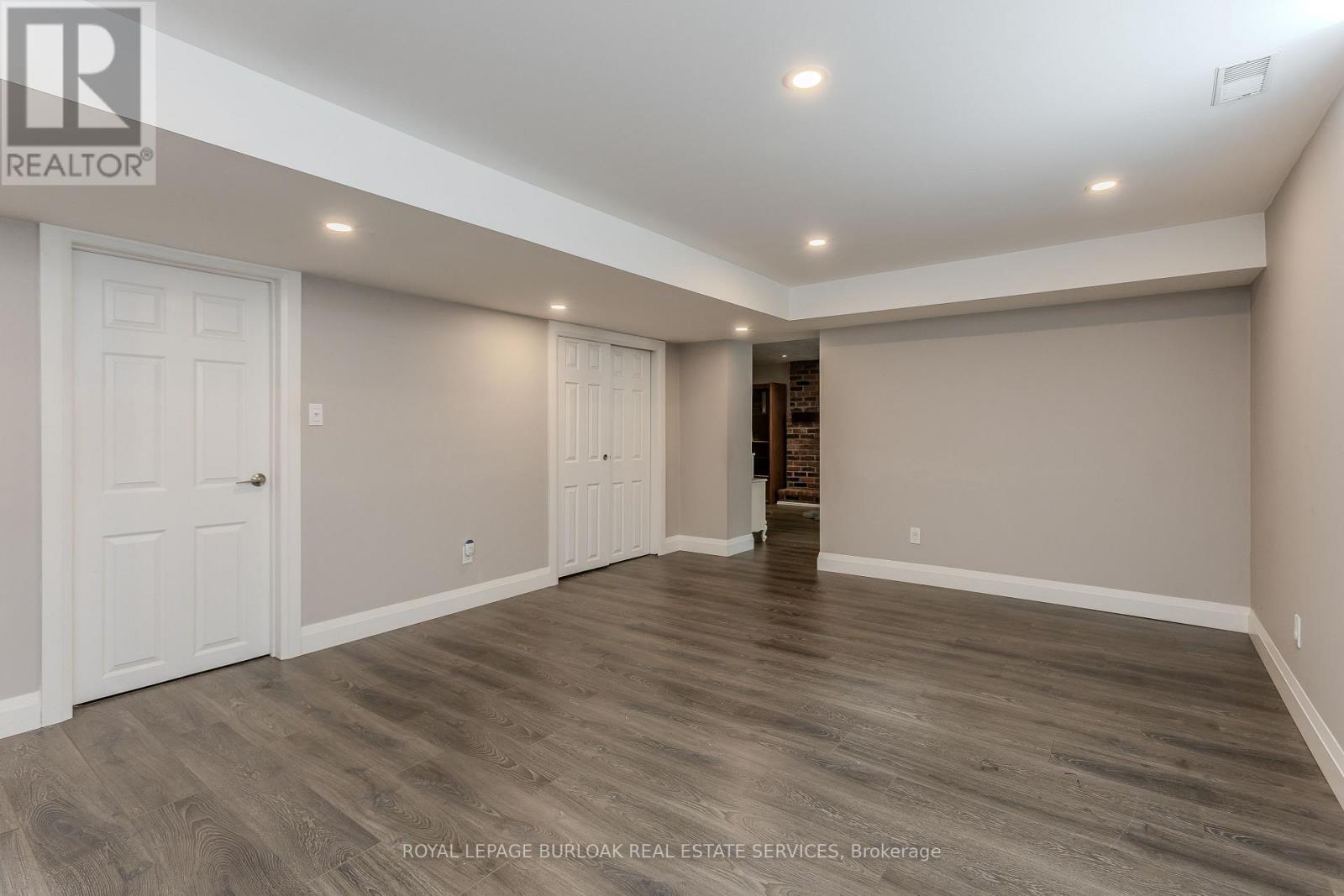 892 NORTH SHORE BOULEVARD W - 23