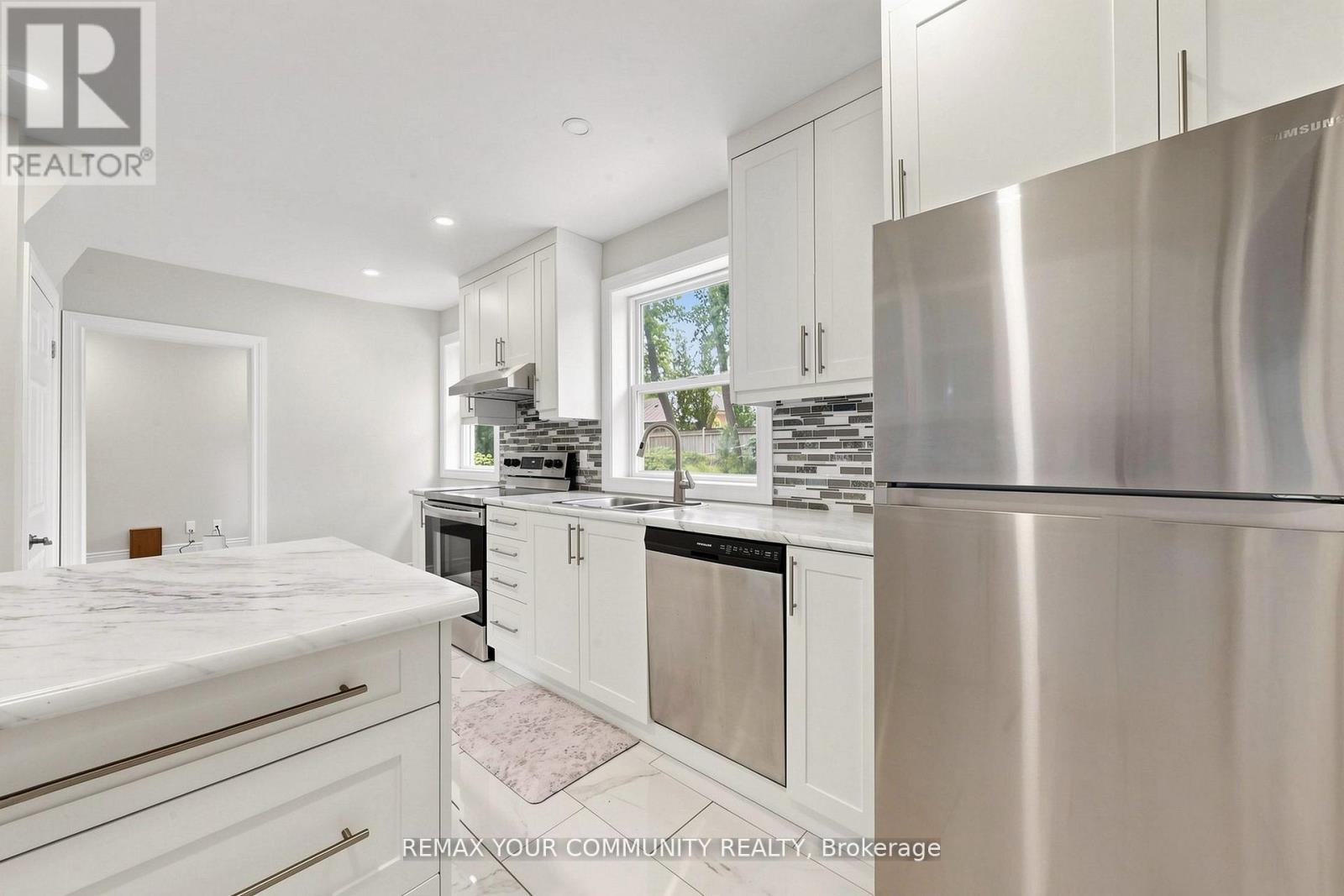 22 HAVENRIDGE DRIVE - 11