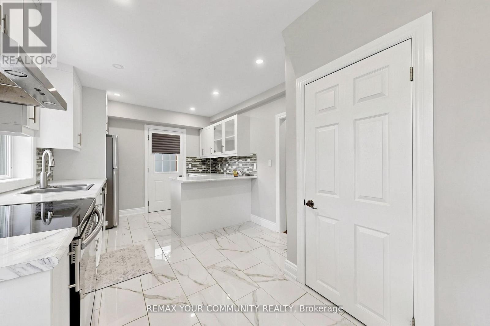 22 HAVENRIDGE DRIVE - 14