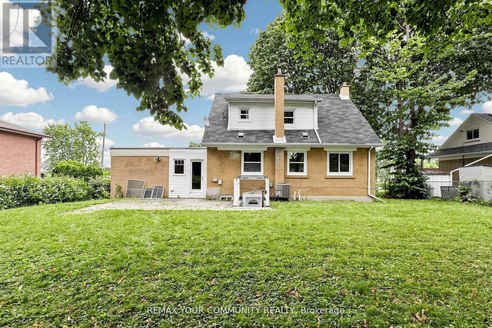 22 HAVENRIDGE DRIVE - 32