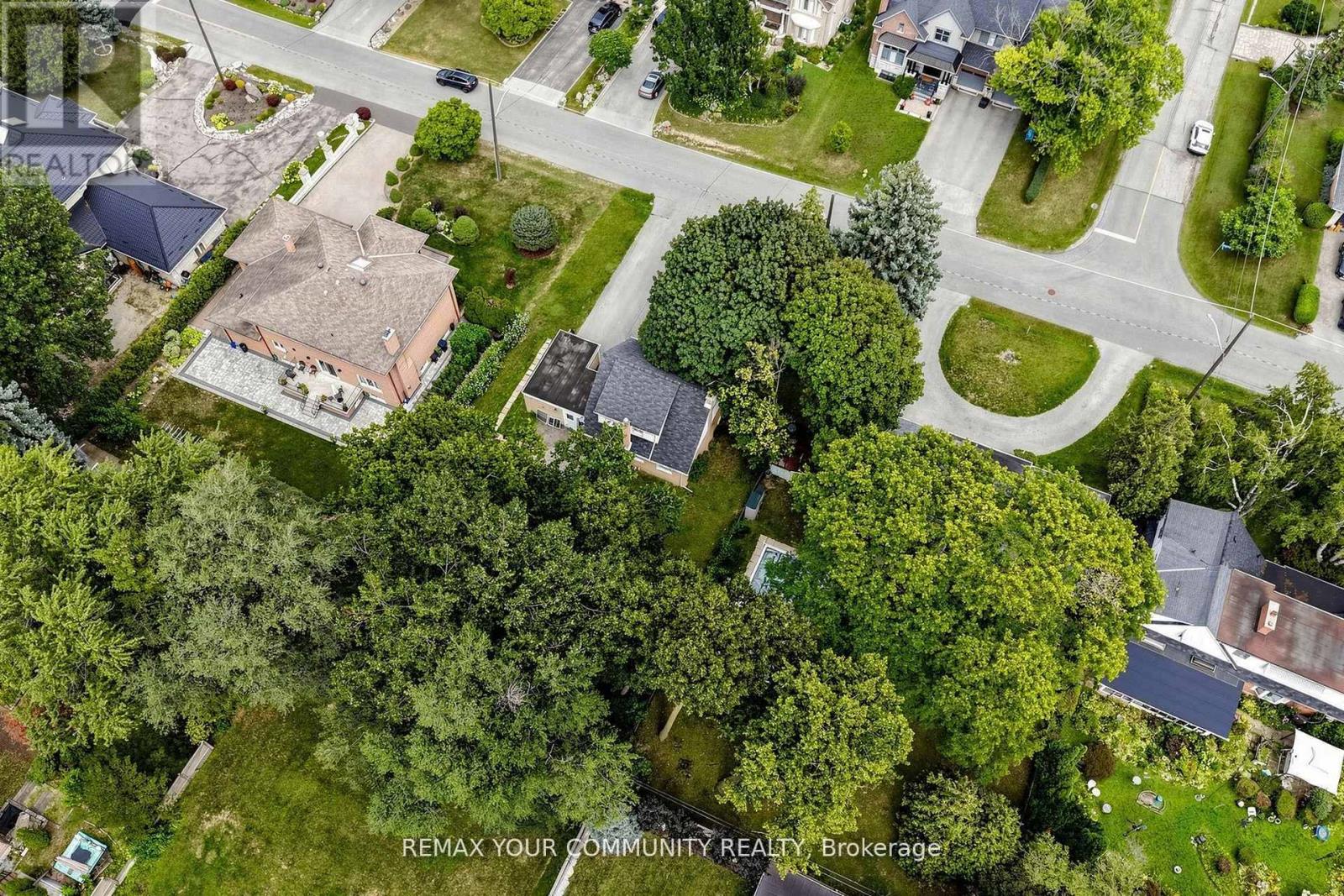 22 HAVENRIDGE DRIVE - 36