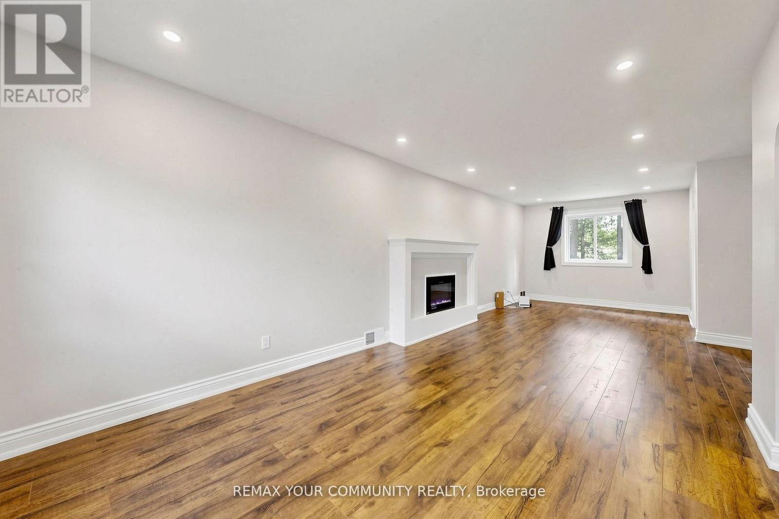 22 HAVENRIDGE DRIVE - 6