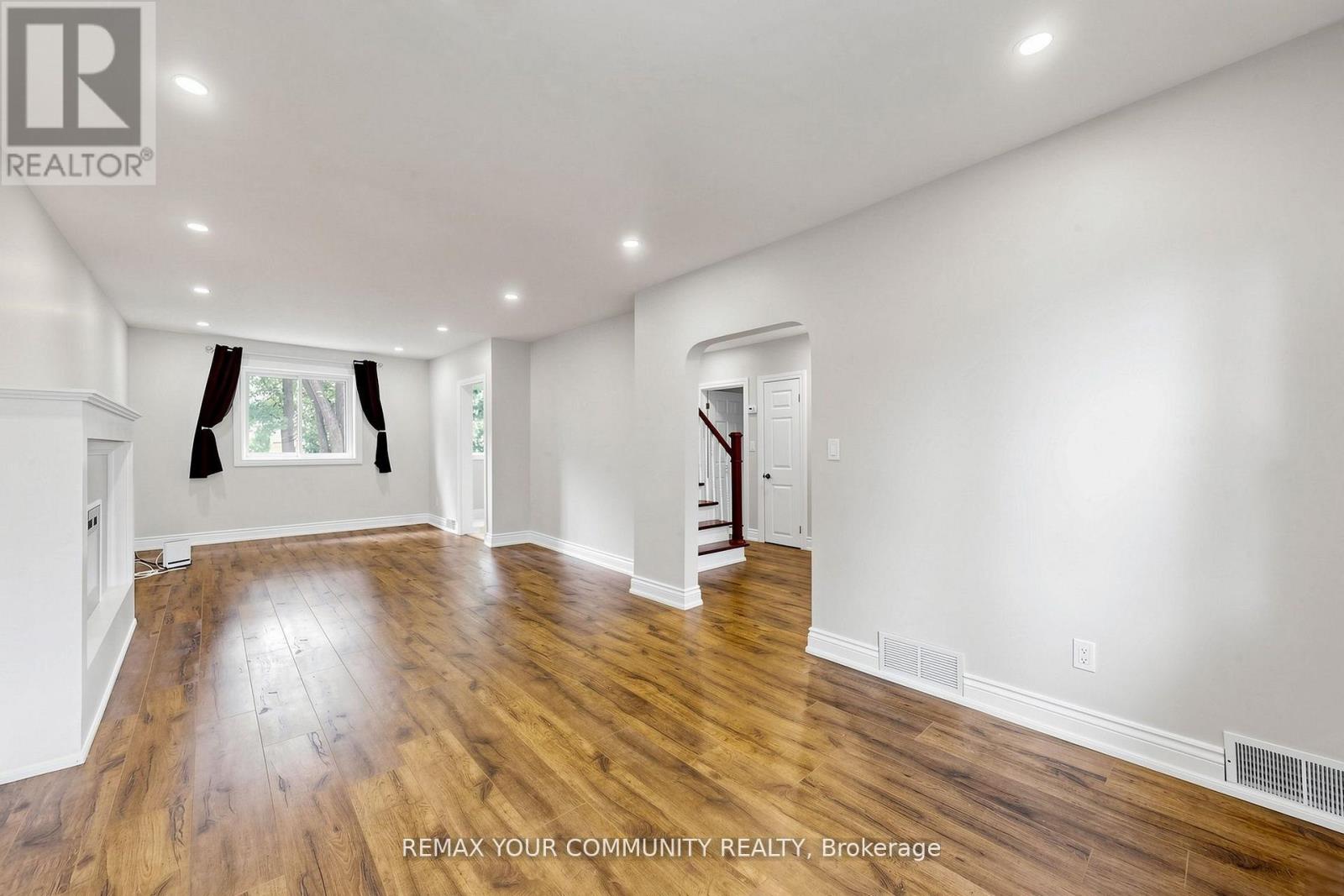 22 HAVENRIDGE DRIVE - 8