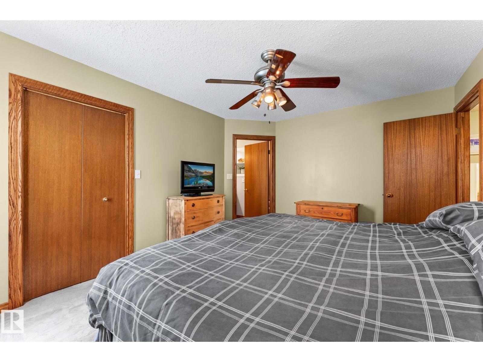 4224 33A ST NW - Image 19