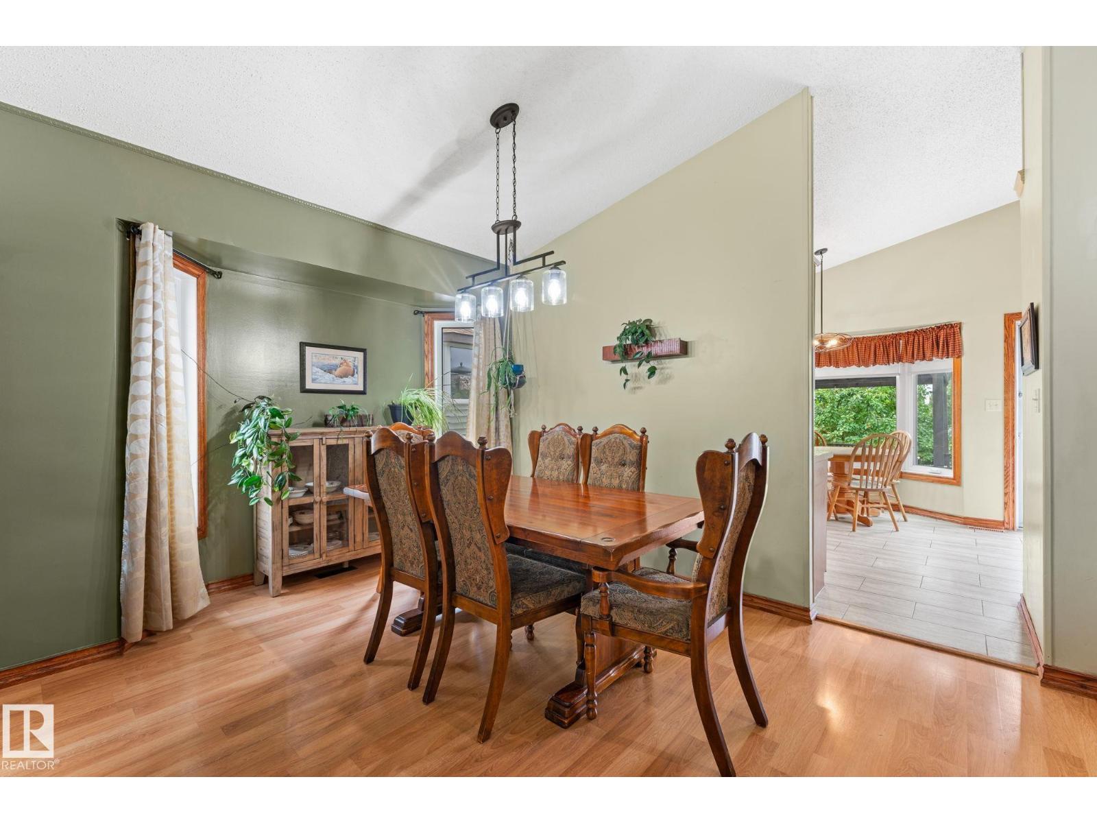 4224 33A ST NW - Image 6