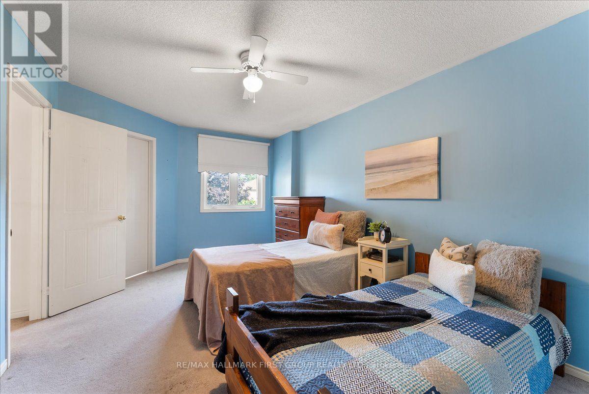 989 DEER VALLEY DRIVE - 33