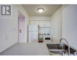 728 - 60 St. Patrick Street, Toronto, ON M5T2X5 Photo 7
