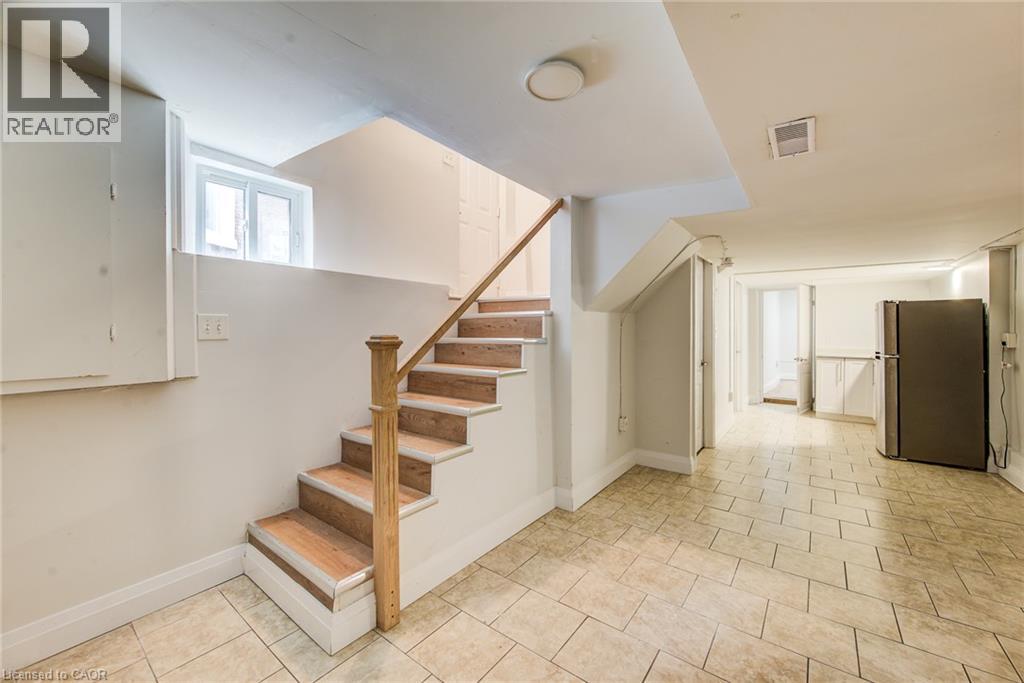 24 HOHNER Avenue - 26